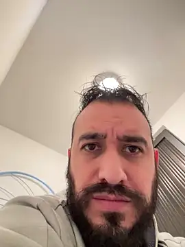 leonardohot1987 online show from 01/22/25, 06:10