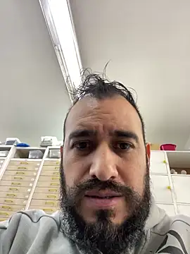 leonardohot1987 online show from 02/19/25, 07:16