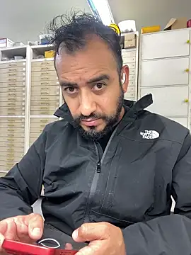 leonardohot1987 online show from 04/08/26, 05:46