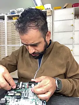 leonardohot1987 online show from 04/09/26, 05:40