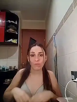 Snapshot of Yuliia30 chatting on 02/21/25, 01:00 Yuliia30 online show from 02/21/25, 01:00