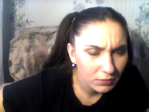 Snapshot of Yuliia30 chatting on 02/23/25, 01:21 Yuliia30 online show from 02/23/25, 01:21