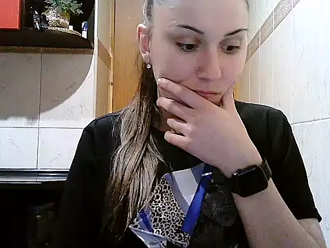 Yuliia30 online show from 02/28/26, 04:30