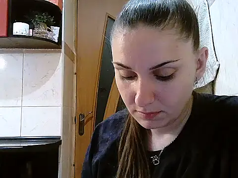 Yuliia30 online show from 06/17/26, 03:35