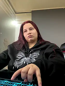 Snapshot of Ryleen_Beckman chatting on 11/11/25, 06:35 Ryleen Beckman online show from 11/11/25, 06:35