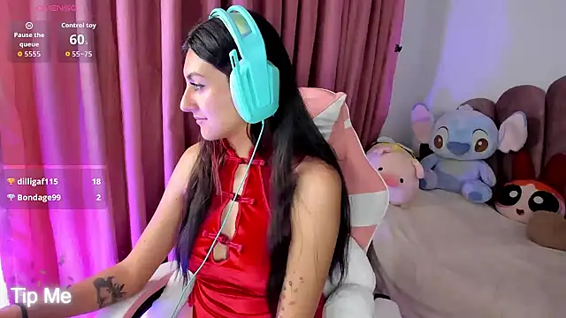 Snapshot of sweetfoxy_17 chatting on 01/16/26, 06:06 sweetfoxy 17 online show from 01/16/26, 06:06