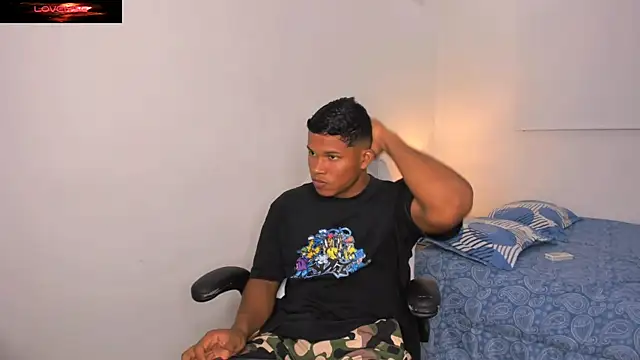 Snapshot of maxsteel177 chatting on 01/18/25, 01:19 maxsteel177 online show from 01/18/25, 01:19