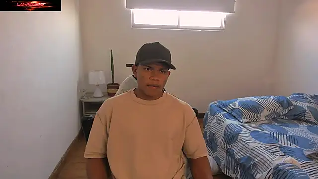 Snapshot of maxsteel177 chatting on 02/20/25, 12:36 maxsteel177 online show from 02/20/25, 12:36