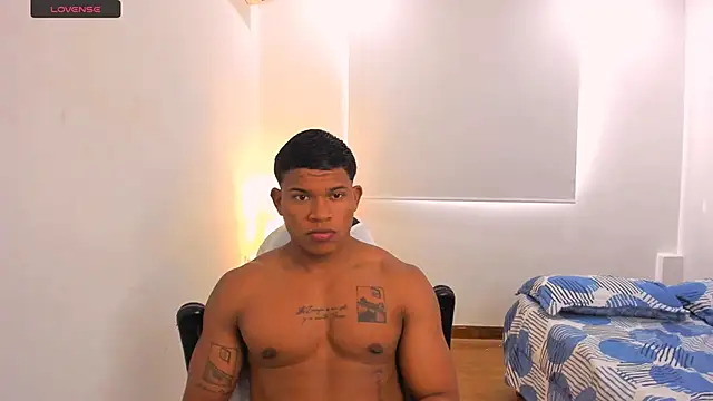 Snapshot of maxsteel177 chatting on 02/27/25, 09:04 maxsteel177 online show from 02/27/25, 09:04