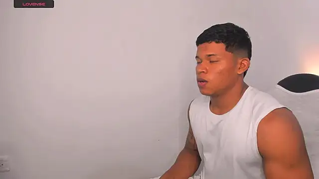 Snapshot of maxsteel177 chatting on 03/04/25, 11:22 maxsteel177 online show from 03/04/25, 11:22