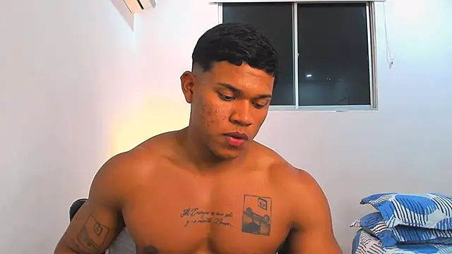 Snapshot of maxsteel177 chatting on 03/21/25, 03:12 maxsteel177 online show from 03/21/25, 03:12