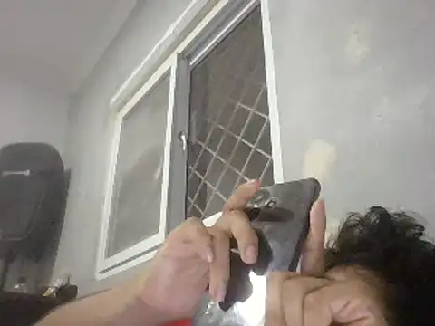 Snapshot of it0z_klk chatting on 01/23/25, 12:14 it0z klk online show from 01/23/25, 12:14