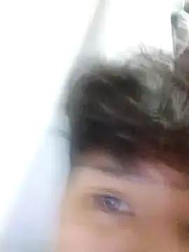 Snapshot of it0z_klk chatting on 02/03/25, 07:40 it0z klk online show from 02/03/25, 07:40