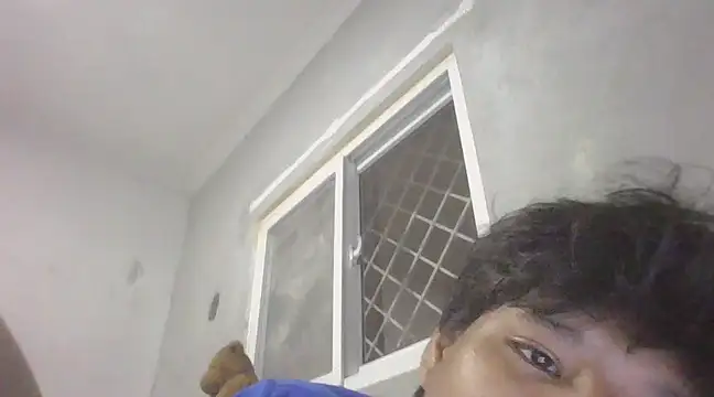 Snapshot of it0z_klk chatting on 03/05/25, 12:16 it0z klk online show from 03/05/25, 12:16