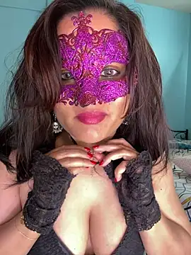 Snapshot of Ayeshaa__25 chatting on 01/25/25, 04:35 Ayeshaa  25 online show from 01/25/25, 04:35