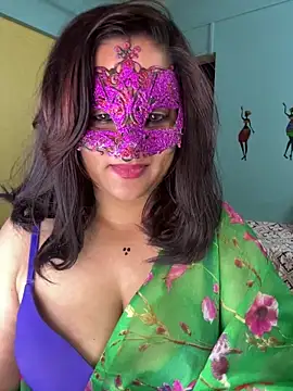 Snapshot of Ayeshaa__25 chatting on 02/16/25, 03:38 Ayeshaa  25 online show from 02/16/25, 03:38