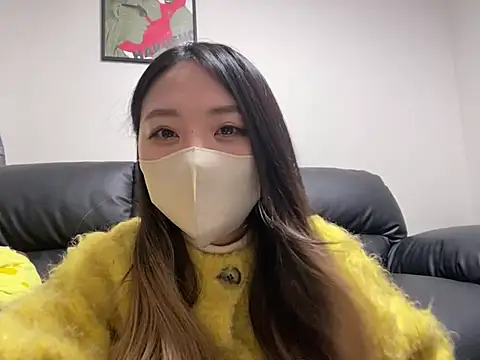 Snapshot of yazawa_oO chatting on 02/05/25, 01:22 yazawa oO online show from 02/05/25, 01:22