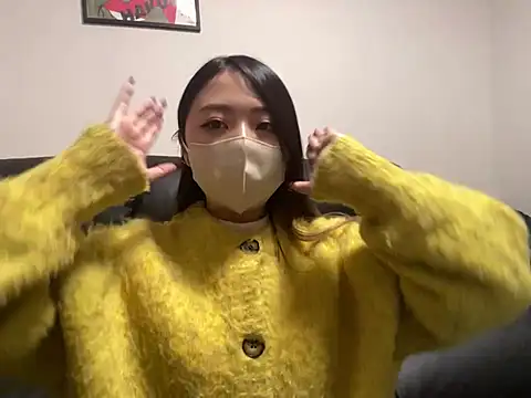 Snapshot of yazawa_oO chatting on 02/11/25, 11:12 yazawa oO online show from 02/11/25, 11:12