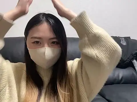 Snapshot of yazawa_oO chatting on 03/05/25, 06:12 yazawa oO online show from 03/05/25, 06:12