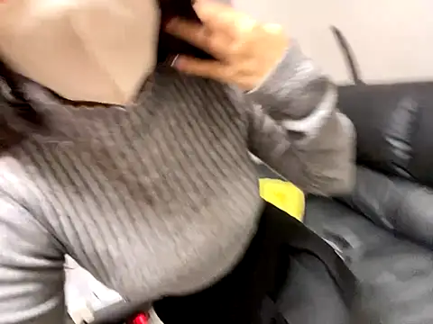 Snapshot of yazawa_oO chatting on 01/10/26, 01:24 yazawa oO online show from 01/10/26, 01:24