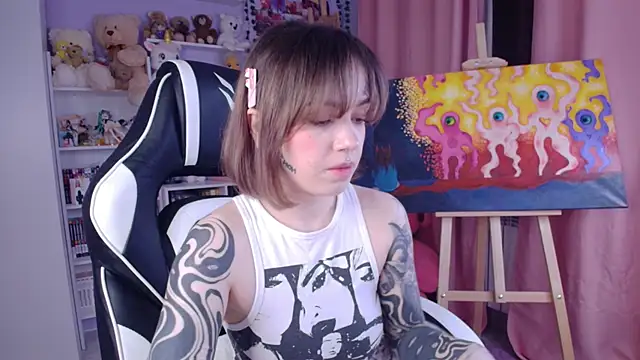 Snapshot of Catharsisi chatting on 01/29/25, 05:13 Catharsisi online show from 01/29/25, 05:13