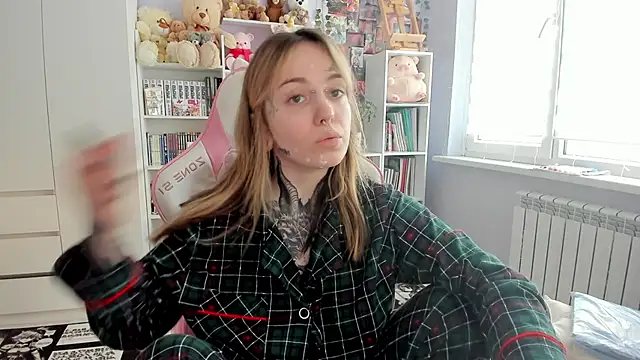 Snapshot of Catharsisi chatting on 02/25/26, 02:16 Catharsisi online show from 02/25/26, 02:16