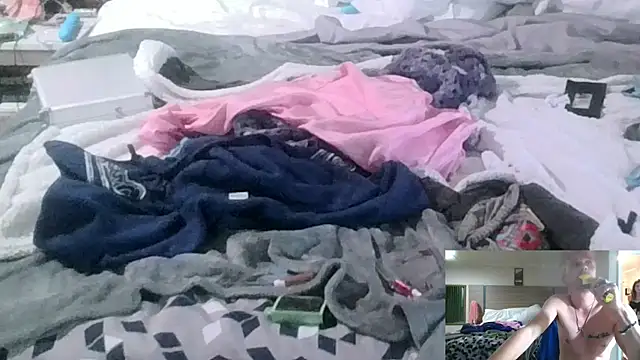 Snapshot of AQuickPhyx chatting on 02/02/25, 06:20 AQuickPhyx online show from 02/02/25, 06:20