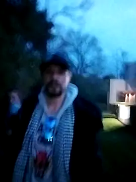 Snapshot of AQuickPhyx chatting on 03/15/25, 02:35 AQuickPhyx online show from 03/15/25, 02:35