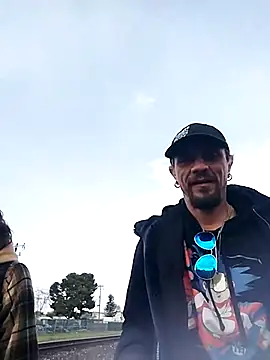 Snapshot of AQuickPhyx chatting on 03/15/25, 11:50 AQuickPhyx online show from 03/15/25, 11:50