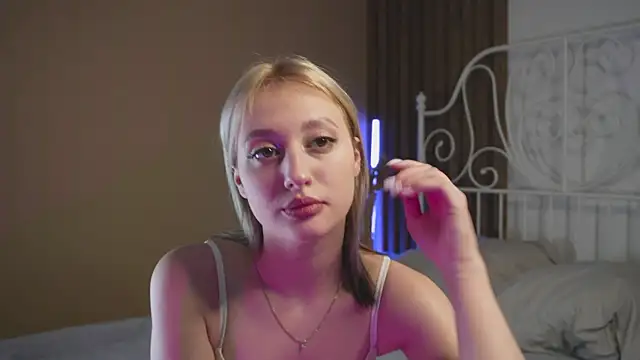 milasmiu online show from 01/25/25, 03:41