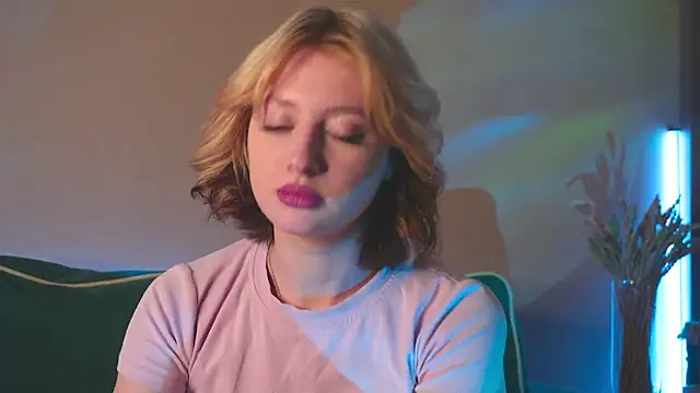 milasmiu online show from 02/05/25, 03:09