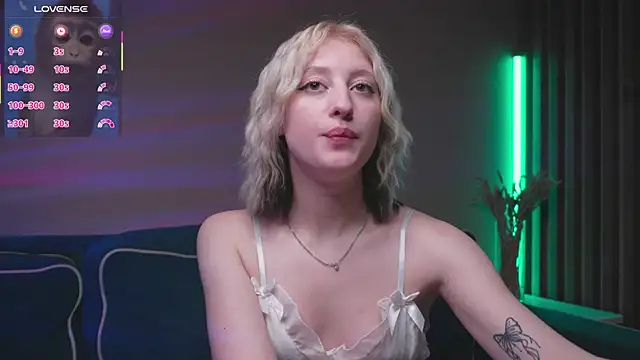 milasmiu online show from 03/04/25, 11:11