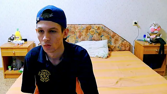 Lester Broo online show from 03/04/25, 05:03