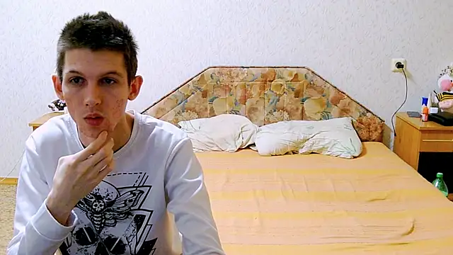 Lester Broo online show from 03/09/25, 02:50