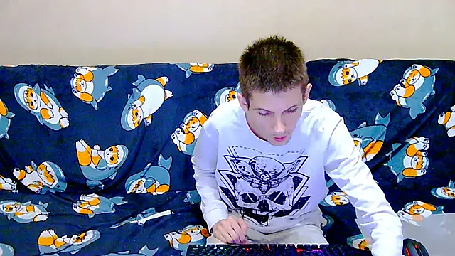 Lester Broo online show from 12/15/25, 10:41