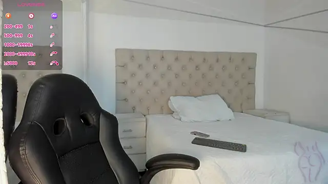 BellaaStorm online show from 09/26/25, 09:08