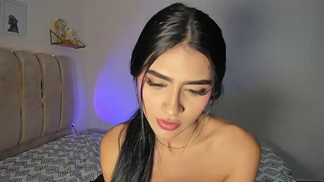 Snapshot of BellaaStorm chatting on 07/02/26, 03:23 BellaaStorm online show from 07/02/26, 03:23