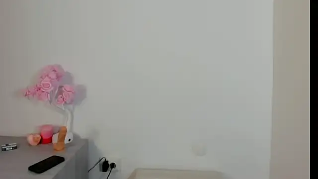 Snapshot of ShadowSweety chatting on 06/11/26, 05:44 ShadowSweety online show from 06/11/26, 05:44