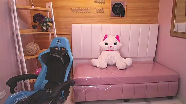 victoria ricci a online show from 01/29/25, 07:22