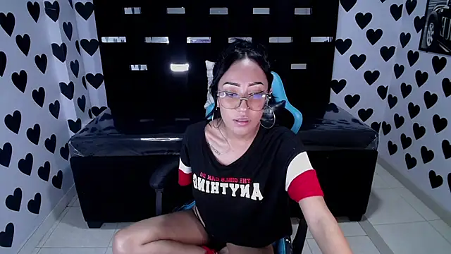 victoria ricci a online show from 02/15/25, 08:01