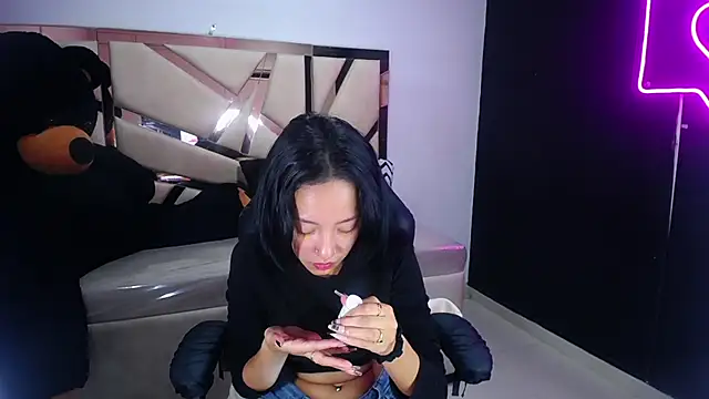 victoria ricci a online show from 03/03/25, 04:35