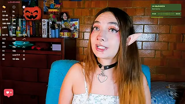 Annycolin  online show from 10/22/25, 03:18