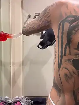 Snapshot of Black_sweet_Rose chatting on 02/01/25, 06:40 Black sweet Rose online show from 02/01/25, 06:40