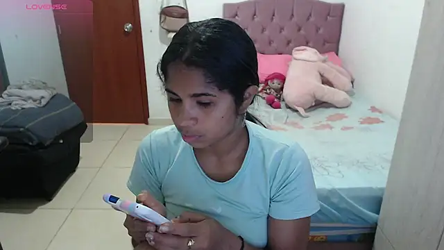 july-feria online show from 11/22/25, 04:50