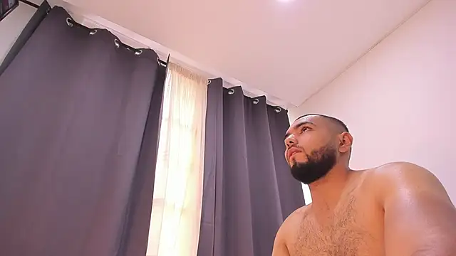 arturguy00 online show from 01/28/25, 09:50