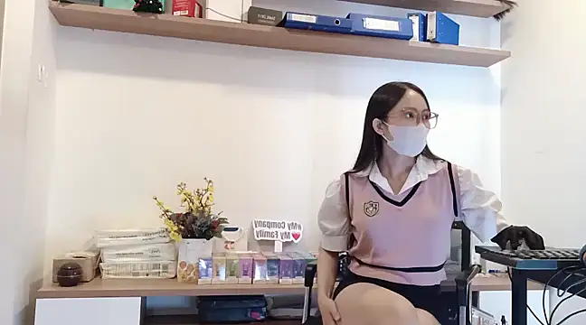 Snapshot of Lush-Office chatting on 02/18/25, 07:54 Lush-Office online show from 02/18/25, 07:54