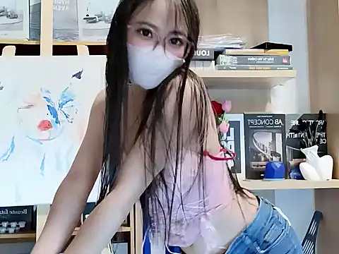 Snapshot of Lush-Office chatting on 09/17/25, 08:27 Lush-Office online show from 09/17/25, 08:27