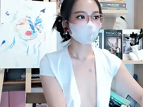 Snapshot of Lush-Office chatting on 10/01/25, 05:02 Lush-Office online show from 10/01/25, 05:02