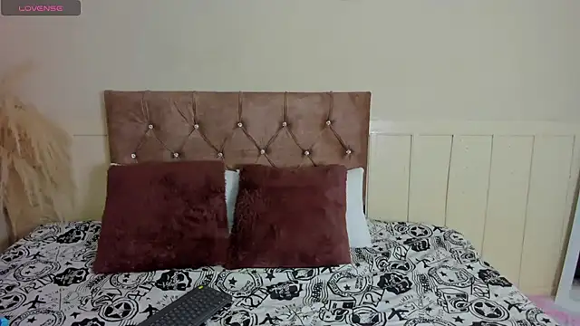 Natashawool1 online show from 01/30/25, 02:25