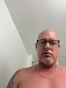 Snapshot of carlospingalinda chatting on 02/08/25, 09:15 carlospingalinda online show from 02/08/25, 09:15